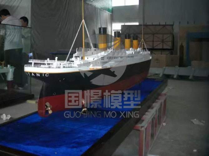 阿合奇县船舶模型